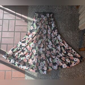 Women’s wrap skirt